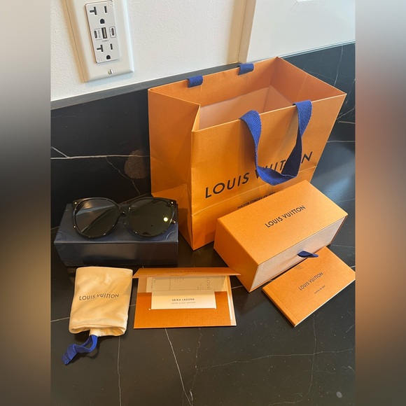 Louis Vuitton Black Sunglasses main image 11